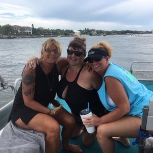 Meet your Posher, Tina